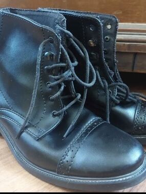 Kids Black Lace-Up Paddock Boots